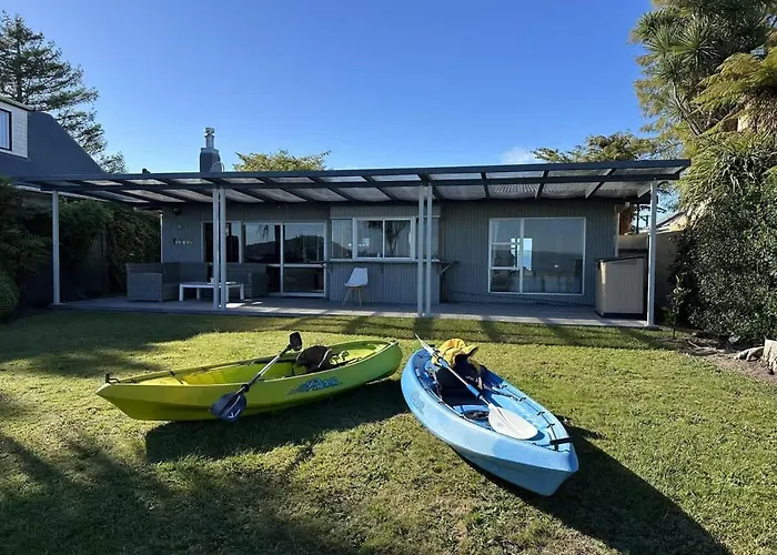 Hannah's Bay Lakefront ロトルア